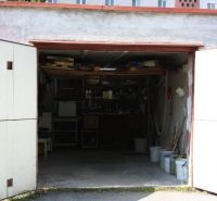 Open garage on Varšavská Street in Bratislava - Nové Mesto with storage space.