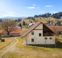 A family house in Oravská Lesná in Oravská Lesná surrounded by mountain landscape and nature.
