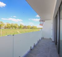 A balcony with a view of greenery in Banka on Moravanská Street, 2-room apartment.