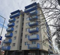 Apartment building with six floors and blue balconies in Poprad for 3-room apartments.