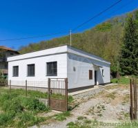 A family house in Šiatorská Bukovinka with a garden and surrounding nature.