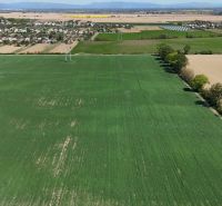 Meadows and fields around Trhovište offer recreational plots with a view of the village.