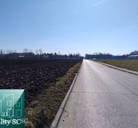 A path running along the edge of the field on the street Slnečné jazerá sever in Senec.