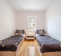 Double room with beds and a window, Holiday apartment.