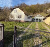 A family house in Štós with a landscaped plot and near the forest.