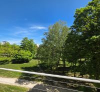 A view of a park surrounded by trees from a 3-room apartment on Lesnícka Street in Košice.