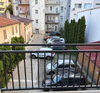 Vyhlad dvor parking.jpeg