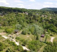 Forests and houses in the area of Bratislava - Lamač, Cesta na Klanec, residential plots.