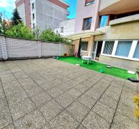 A terrace with artificial grass in a 2-room apartment on Nálepkova Street in Piešťany.