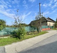 A family house and gardens in Jahodná, suitable for residential plots.