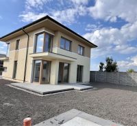 Family house on GARDENTOWN street in Dunajská Streda with garden preparation.