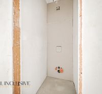 Construction in a 3-room apartment with ongoing installation for wall and floor finishing.