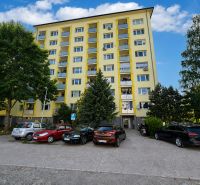 Apartment building on L. Novomeského Street in Pezinok with a parking lot, 3-bedroom apartments.