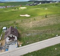 House by the golf course in Malý Slavkov, designated for residential land.