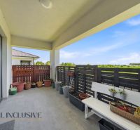 A comfortable balcony of a 3-room apartment in Horný Bar with a beautiful view of the greenery.