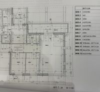 Floor plan of a 4-room apartment with room labels and terrace.