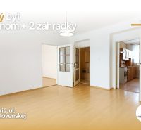 2-room apartment with wood-patterned flooring, doors lead to the kitchen.