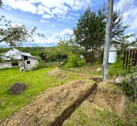 Plots - housing in Lipany with a country house and a green garden.