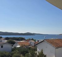 Sea view in Žaborić with houses ideal for a 2-bedroom apartment.