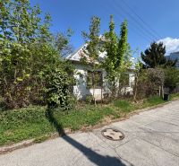 A family house in Bratislava - Karlova Ves on Na riviére street surrounded by greenery.