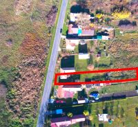 Aerial view of the Radnovce plot with marked boundaries for residential use in the surrounding area.