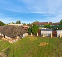 A family house on Hlavná Street in Lehota with a spacious garden and wooden structures.