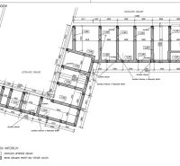 Building foundation floor plan with dimensions and material legend.