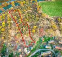Plots - housing surrounded by greenery in Muľa, ideal for peaceful living near nature.