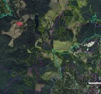 Aerial map of Special properties and landscape around Banská Štiavnica with marked routes.