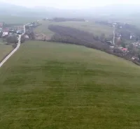 A view of the natural landscape and the village of Podkylava, unique properties surrounded by meadows.