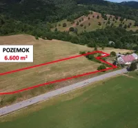 A residential plot in Čabalovce, size 6,600 m², offers landscaping possibilities.