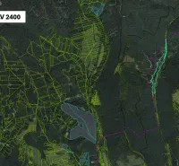 An aerial map of agricultural and forest lands near Brusno with marked parcel boundaries.