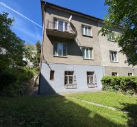 A family house on Krátka Street in Bratislava – Staré Mesto with a garden and a balcony.