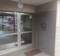Entrance to the building on Krajná in Bratislava-Ružinov, suitable for a 3-room apartment.