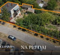 Family house in Bodzi with a spacious garden and parking spaces for sale.