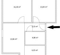 Floor plan of a 2-room apartment with exact room dimensions and entrance marking.