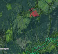 The map shows agricultural and forest lands around Nová Bystrica with marked parcels.