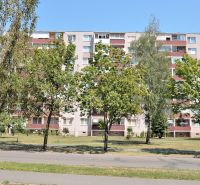 A prefab house surrounded by trees on Martina Rázusa Street in Michalovce offers a 3-room apartment.