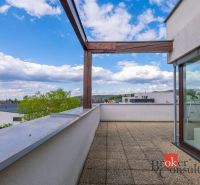 The terrace of a family house in Bratislava-Záhorská Bystrica, Kapsohradská, with a panoramic view of the surroundings.