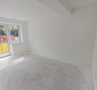 A bright room in a 3-room apartment with a view and a balcony.