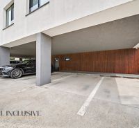 Parking spaces at a 3-bedroom apartment on Na piesku street, Bratislava - Nové Mesto.