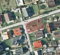 Map of Residential Plots in Raslavice with Parcel Numbers and Veterná Street.