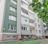 The apartment building on Jiráskova Street in Trnava, surrounded by greenery, offers 2-room apartments.