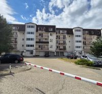 Building with parking on Podhorská Street in Banka, suitable for a 3-room apartment.