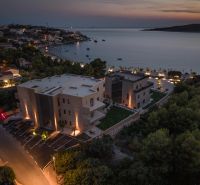 Night view of a Recreational Apartment in Sevid with a sea view.