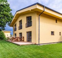 Recreational apartment in the center of Veľký Slavkov with a terrace and green lawn.