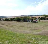 Vast fields and village scenery around Dedinka for Land - living.