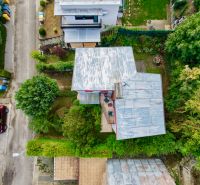 Aerial view of a cottage surrounded by greenery on Rekreačná Street in Vrbové.