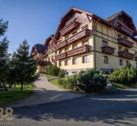 A residential building in Veľká Lomnica offers a 2-room apartment in a pleasant mountain environment.