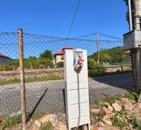An electrical cabinet on the property by the road in Sebedín, Sebedín-Bečov, offers space for living.